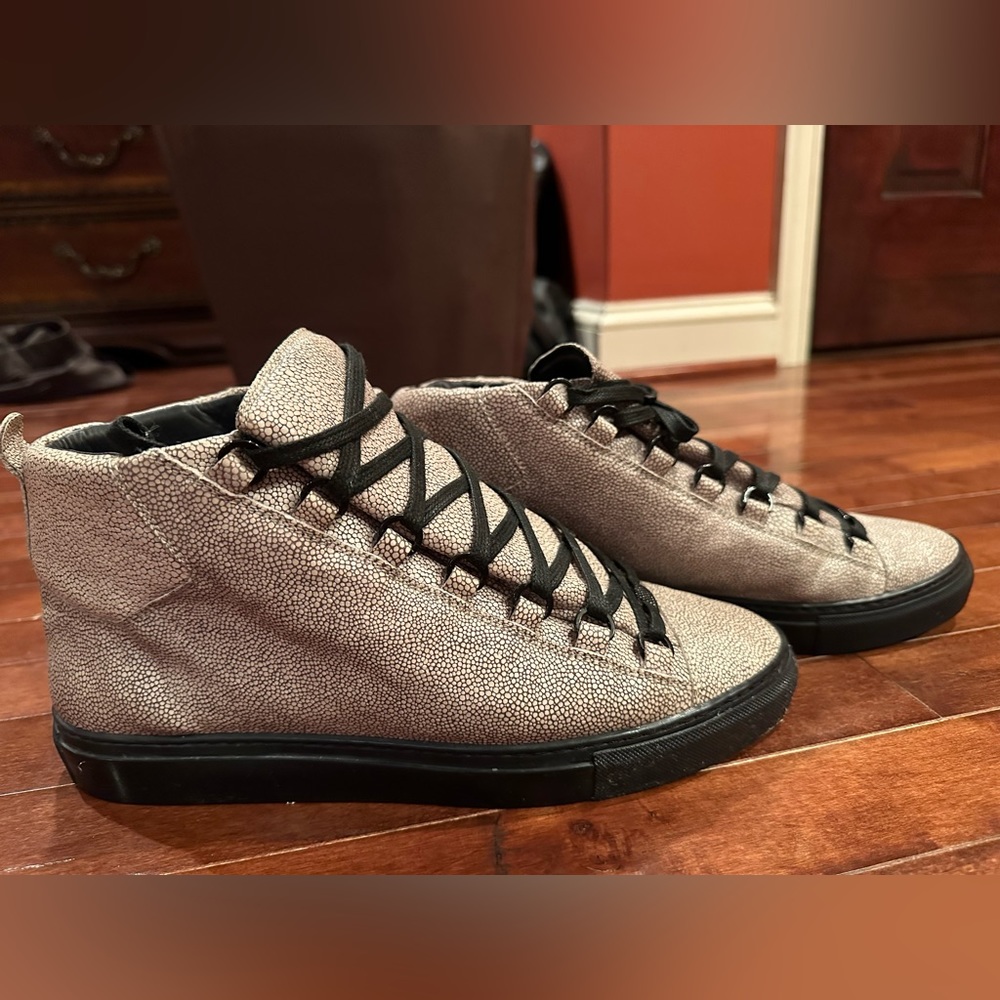 Balenciaga High Top Sting Ray Sneakers